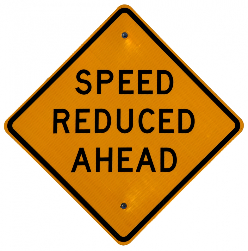 sign-reduce-speed-whites-les